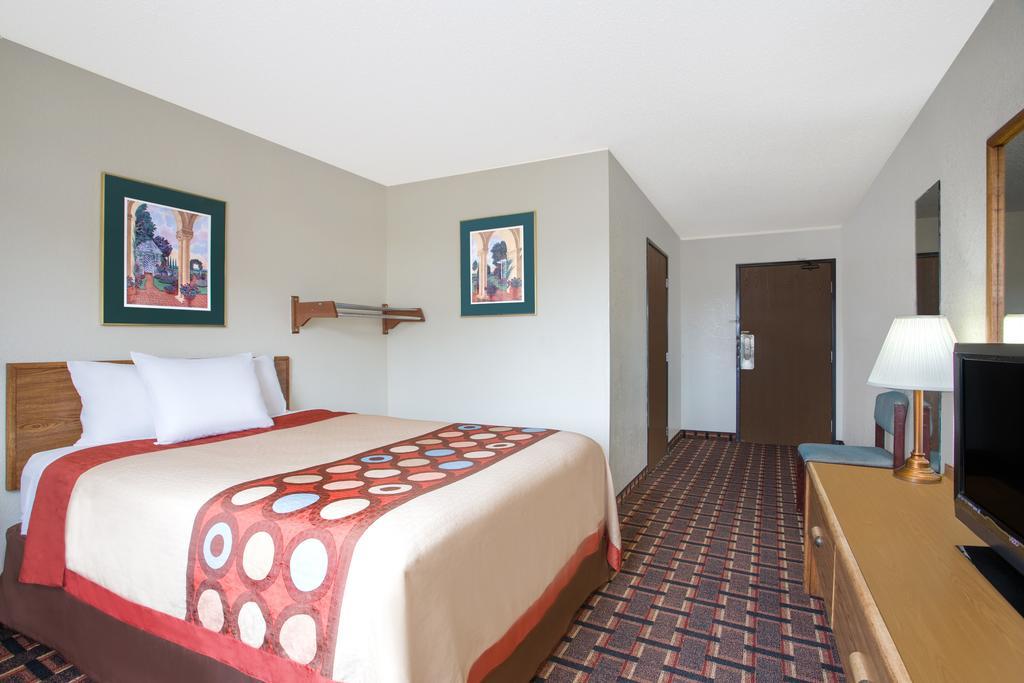 Super 8 By Wyndham Douglas Buitenkant foto